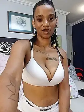 JANIELEE8XXXXX webcam