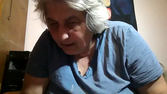 ExquisiteMature webcam