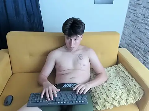 daniel_leon (M twink) - Show cum 🍆💦💦