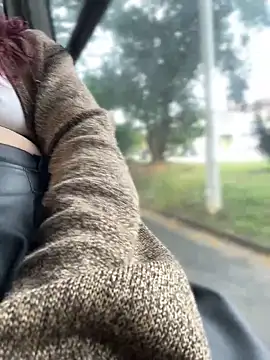 RojitasTeaseX_ webcam