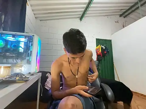 max_thehorsedick (M young) - Start ticket Show. CUM