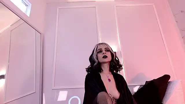 Alice_noir webcam