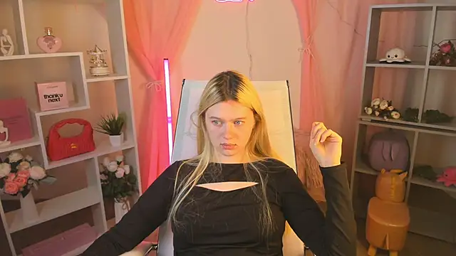 CelestineMauriac live sex cam