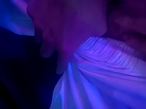 chronic_vibez - Chronic_vibez's free webcam - UK Sex Cams