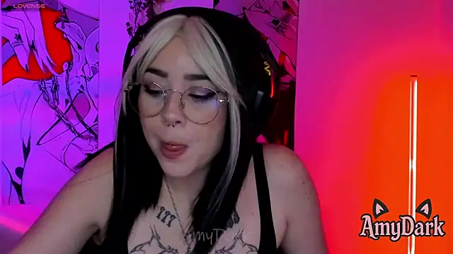 _AmyDark webcam