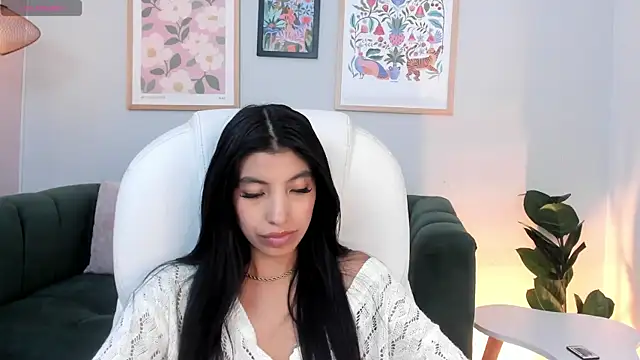 Tiffany_Low webcam