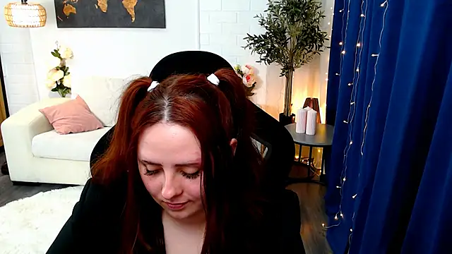 Hennessy_bunny webcam