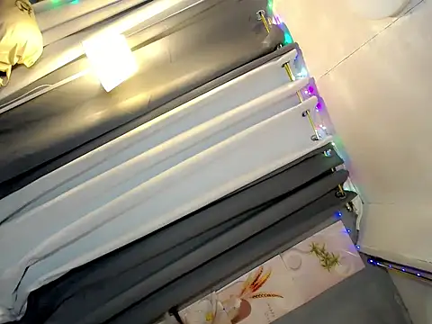 hotterangelic_angel (T young) - ANYONE CAN DRAIN MY CUM TODAY💗⭐🍒⭐