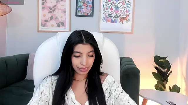 Tiffany_Low webcam