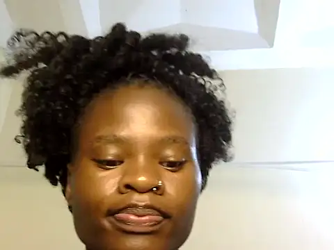 sweetblackbeauty001 webcam