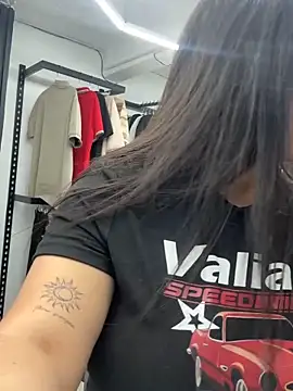 Miss_Bella_Flame webcam