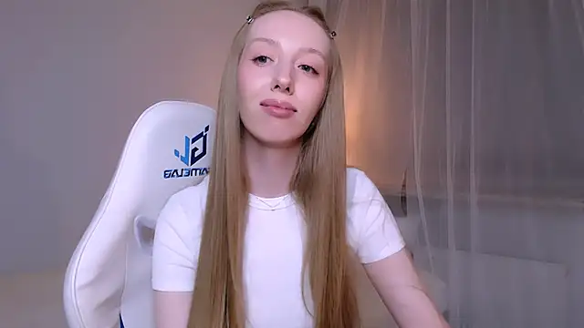 Luna_insniity webcam