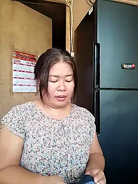 Lovelywoman43 webcam