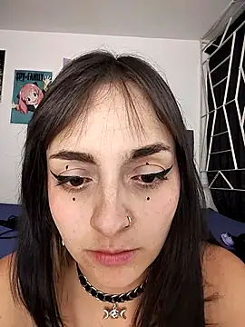 KARINNA__RAVEN webcam