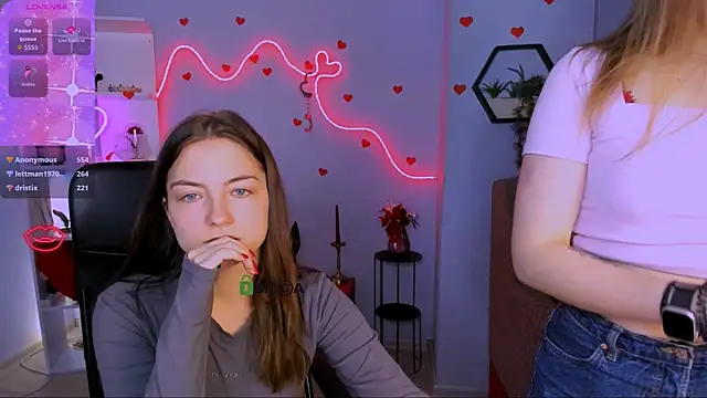 veronica_bubble webcam