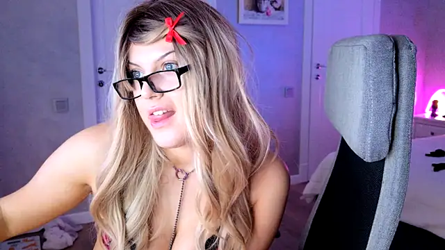 ChristallBreaz webcam