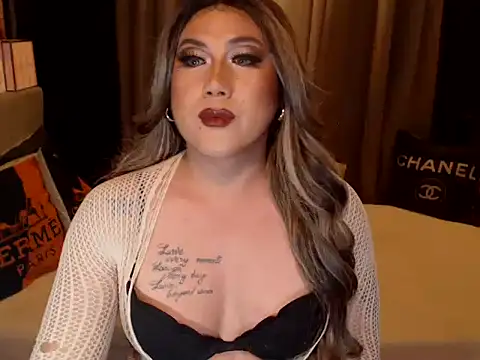 YourMistressAggy webcam