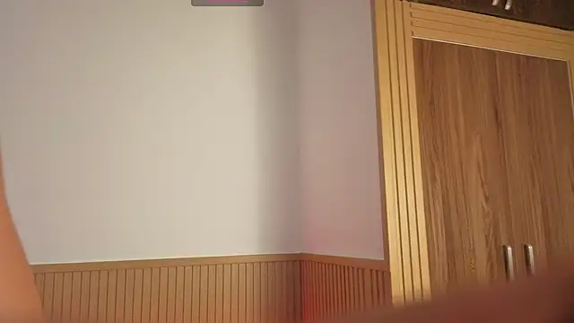 mmmilaniia (F young) - Fingering my tight pussy