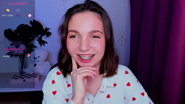 KindHazelHere_ webcam