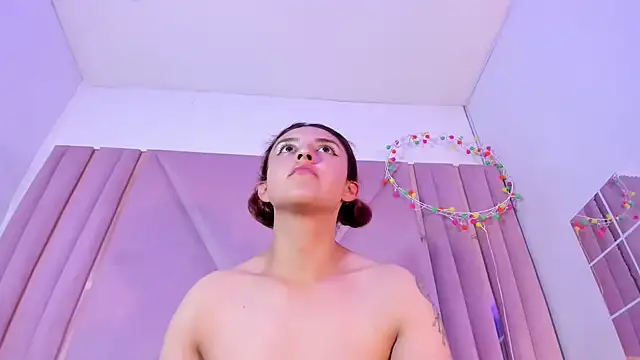 AngelaLinaresx69 webcam