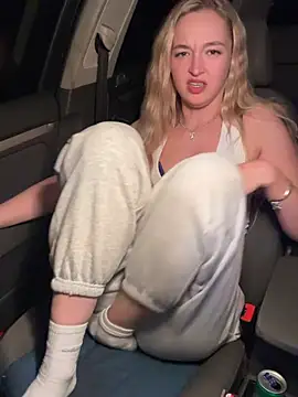 emilypeperoni webcam