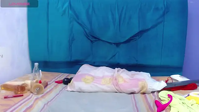 andrea_lopeez webcam