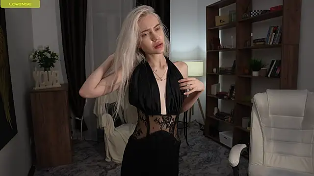 KristalCrowner webcam