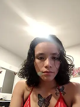 Malika_x_noor webcam