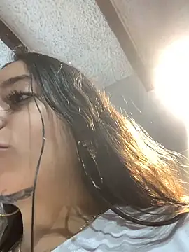 DulceLatinaxo webcam