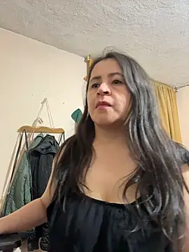 latinfemale webcam