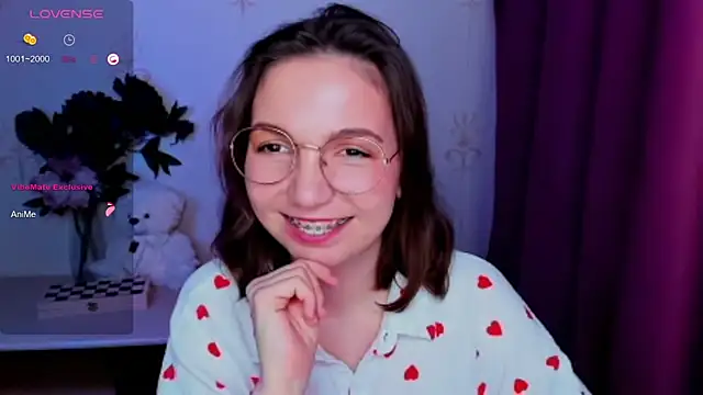 KindHazelHere_ webcam