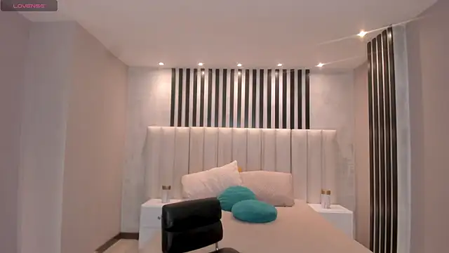 amaliacrus - AmaliaCrus's free webcam