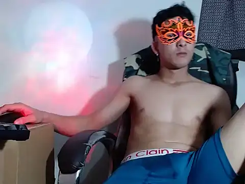 SexyboyHot2000 live sex cam