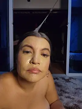 Pretty_Julieta webcam