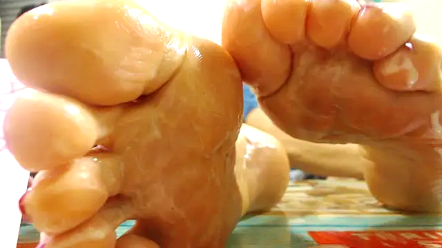 Alicia_inblack webcam