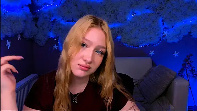 playful_sophie webcam