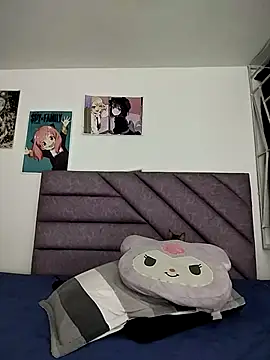 KARINNA__RAVEN webcam