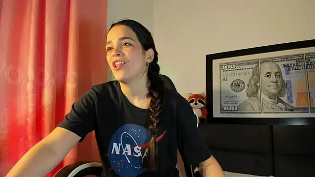 LucianaMoreau webcam