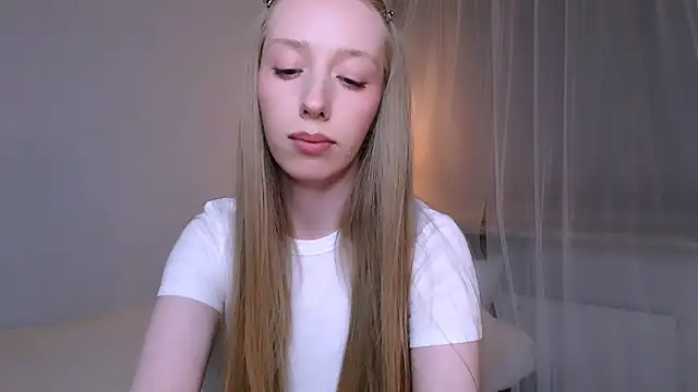 Luna_insniity webcam