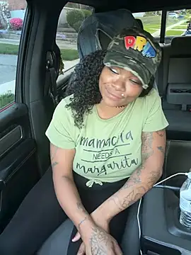 HaloRodeoLover2 live sex cam