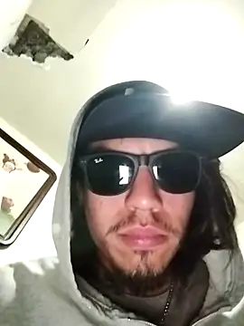 AlexAlejandro13 webcam