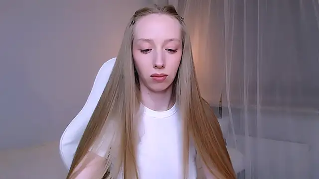 Luna_insniity webcam