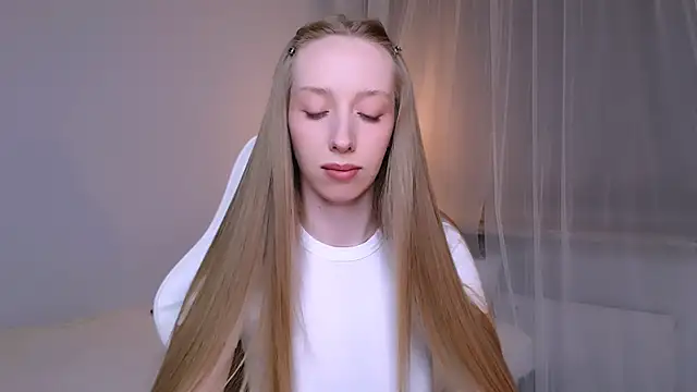 Luna_insniity webcam