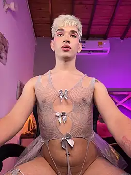 Cherry_zayden_ webcam