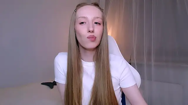 Luna_insniity webcam