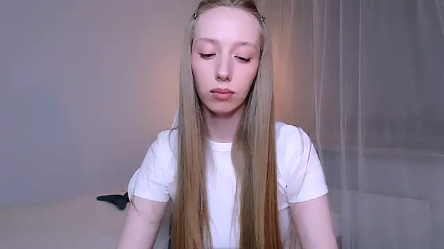 Luna_insniity webcam