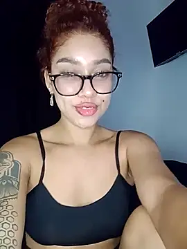 Sienna_brunette webcam