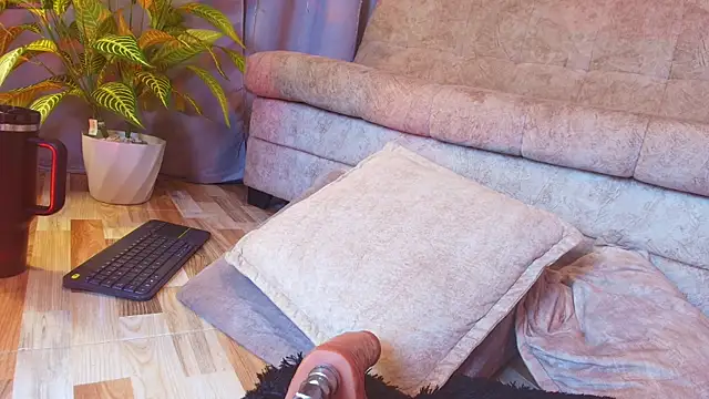 jade_brunnette webcam