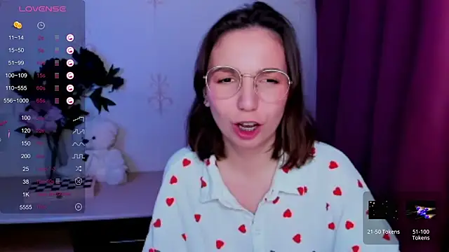 KindHazelHere_ webcam