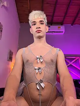 Cherry_zayden_ webcam